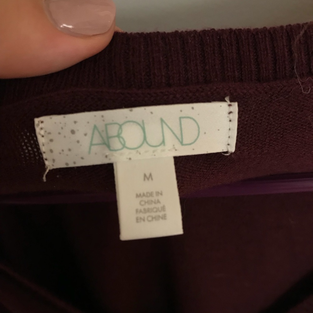 Basic Maroon Sweater - Picture 4 of 4